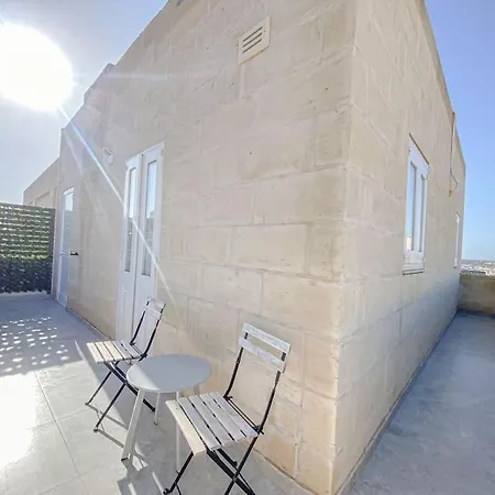 Designer Duplex Penthouse In Apartman *