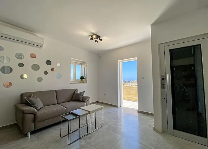 Designer Duplex Penthouse In * フロリアーナ