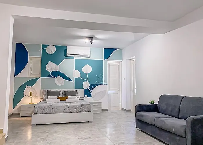 アパート Designer Duplex Penthouse In フロリアーナ