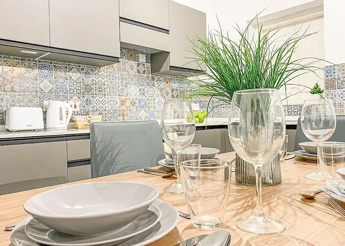 Designer Duplex Penthouse In * フロリアーナ